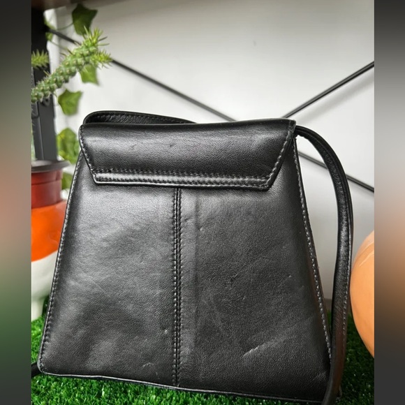 [Sold] 🛍 (3 for $15) Vintage bag - Picture 4 of 6